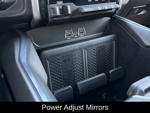 Used 2025 RAM 2500 Laramie w/ Sport Appearance Package AWD/4WD image 26