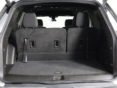Used 2022 Chevrolet Traverse LT AWD/4WD image 19