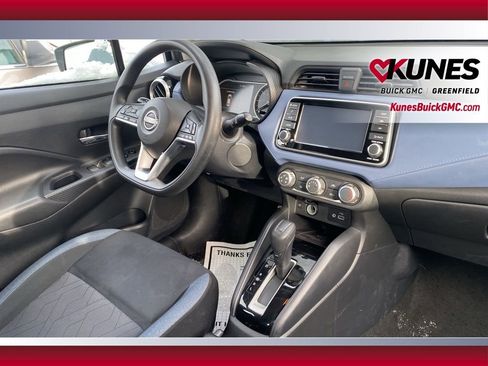 Used 2023 Nissan Versa SV image 36