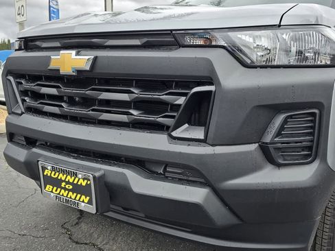 Used 2024 Chevrolet Colorado W/T w/ Technology Package image 22