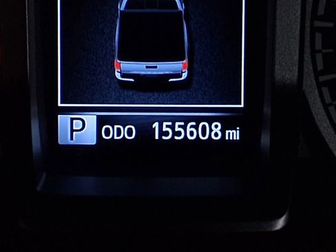 Used 2017 Toyota Tacoma TRD Sport image 24