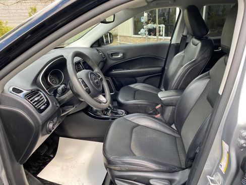 Used 2021 Jeep Compass Latitude AWD/4WD image 8