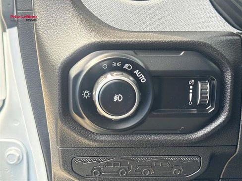 Used 2024 Jeep Wrangler Unlimited Sport AWD/4WD image 21