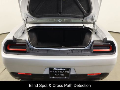 Used 2019 Dodge Challenger R/T w/ Plus Package image 18