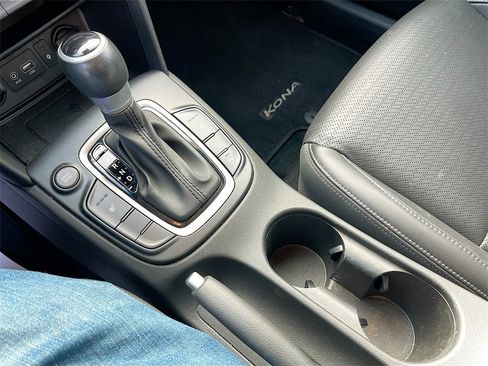 Used 2021 Hyundai Kona Ultimate image 17