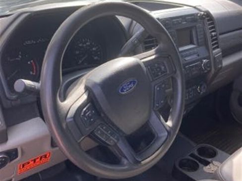 Used 2019 Ford F250 XL w/ Power Equipment Group image 14