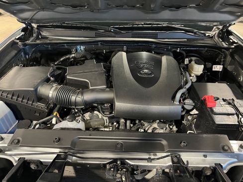Used 2023 Toyota Tacoma SR5 w/ Technology Package AWD/4WD image 42