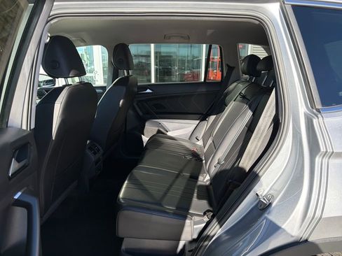 Certified 2023 Volkswagen Tiguan SE image 14