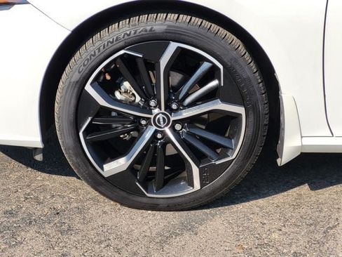 Certified 2023 Nissan Altima 2.5 SR AWD/4WD image 5