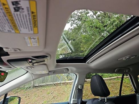 Certified 2024 Subaru Outback Premium AWD/4WD image 17