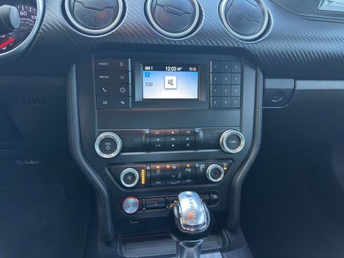 Used 2019 Ford Mustang Coupe image 18