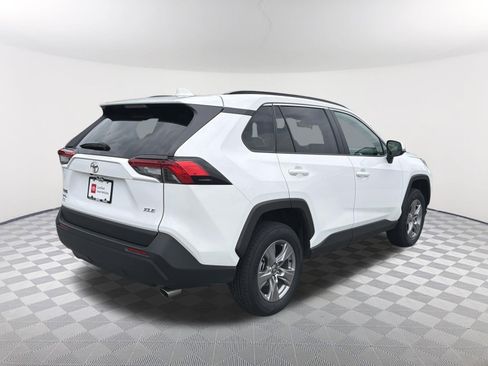 Certified 2025 Toyota RAV4 XLE FWD image 17