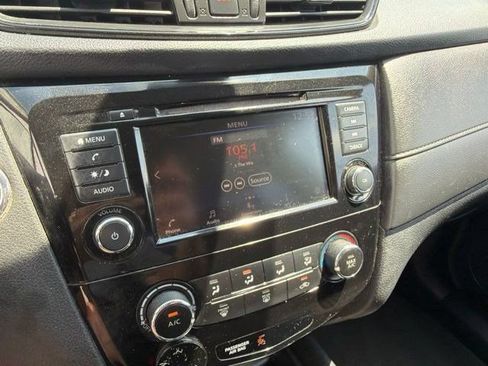 Used 2019 Nissan Rogue SV AWD/4WD image 21