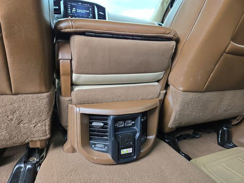 Used 2019 RAM 2500 Laramie AWD/4WD image 33