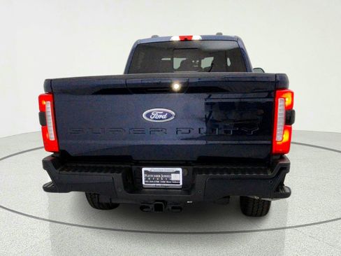 Used 2023 Ford F250 Lariat w/ Sport Appearance Package AWD/4WD image 10