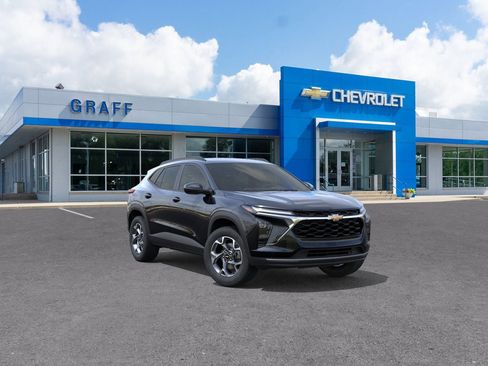 New 2026 Chevrolet Trax LT w/ Driver Confidence Package image 1