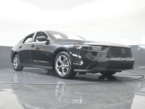 Used 2024 Honda Accord EX image 65