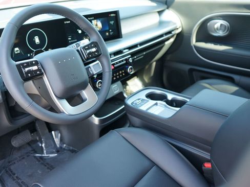 New 2026 Hyundai Ioniq 9 SEL image 8