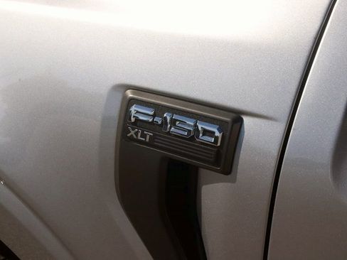 Used 2022 Ford F150 XLT w/ Equipment Group 302A High image 11