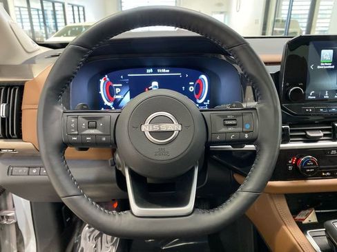 Used 2024 Nissan Pathfinder Platinum w/ Cargo Package image 20