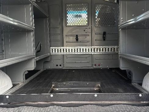 Used 2015 Chevrolet Express 2500 RWD image 37