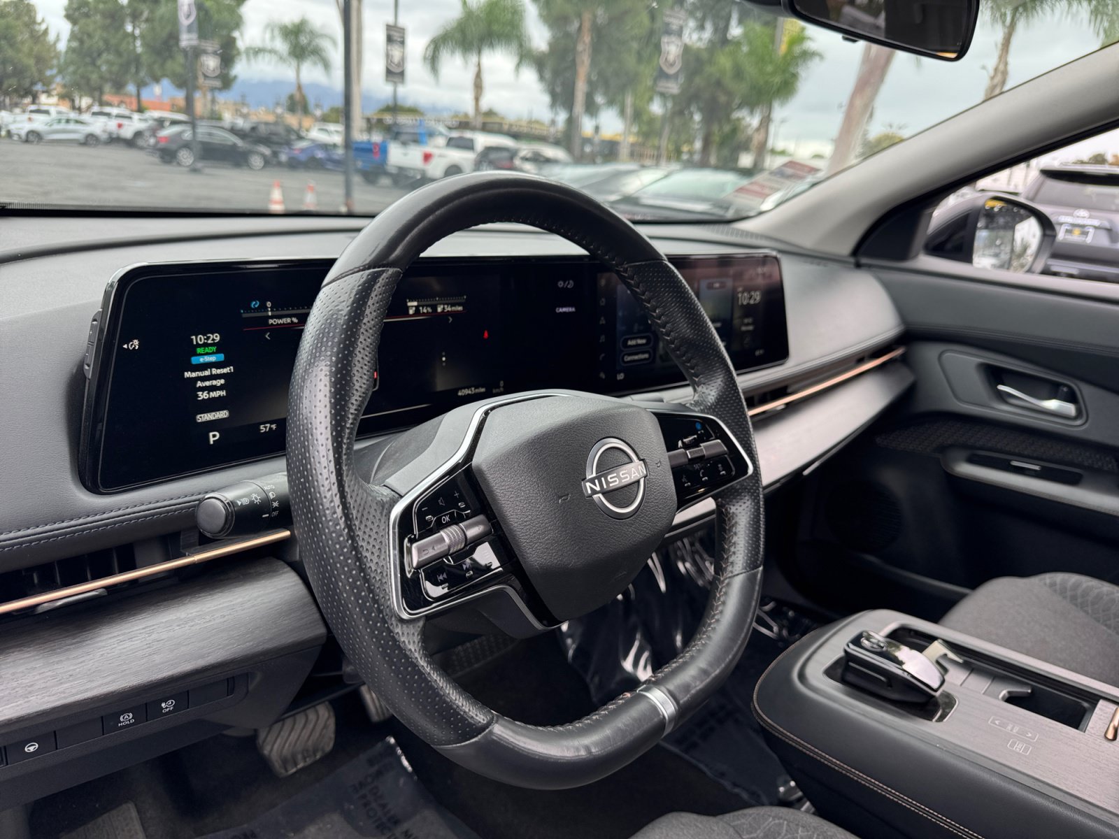 Used 2023 Nissan Ariya FWD image 23