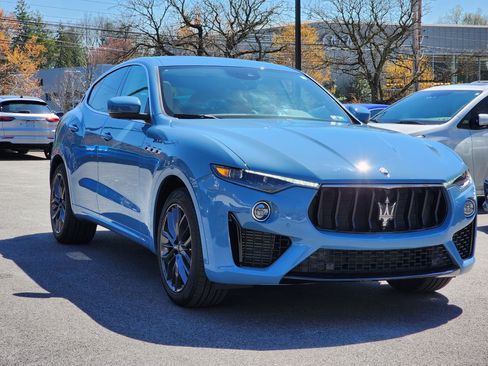 Used 2022 Maserati Levante Modena AWD/4WD image 4