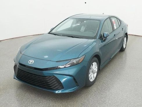 New 2026 Toyota Camry LE image 16