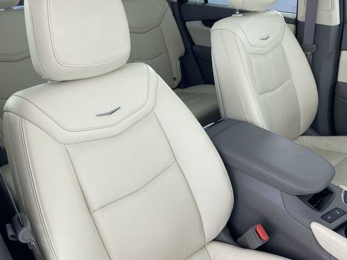 Used 2020 Cadillac XT6 Premium Luxury image 20