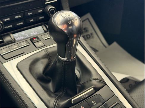 Used 2019 Porsche 718 Boxster image 17