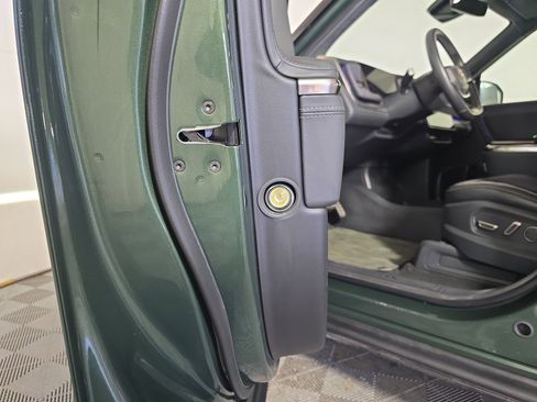 Used 2022 Rivian R1T Adventure image 31