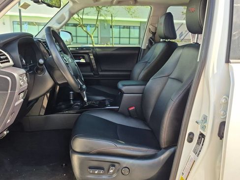 Used 2023 Toyota 4Runner TRD Off-Road Premium w/ Off Road Premium Plus Package AWD/4WD image 24