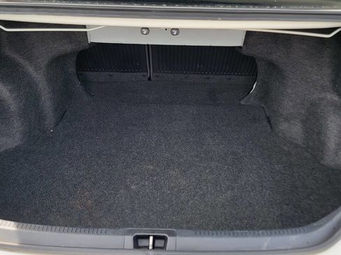 Used 2017 Toyota Camry SE image 6