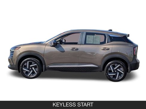 Used 2026 Nissan Kicks SV FWD image 5
