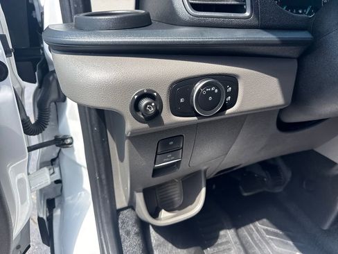 Used 2025 Ford Transit 250 Low Roof w/ Exterior Upgrade Package RWD image 29