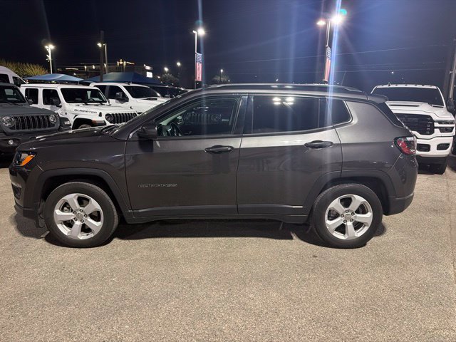 Used 2021 Jeep Compass Latitude w/ Sun and Sound Group FWD image 2