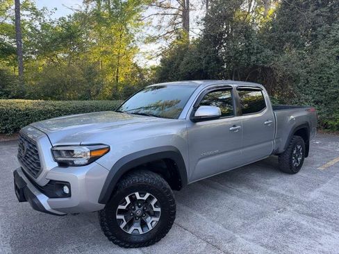 Used 2021 Toyota Tacoma TRD Off-Road image 3