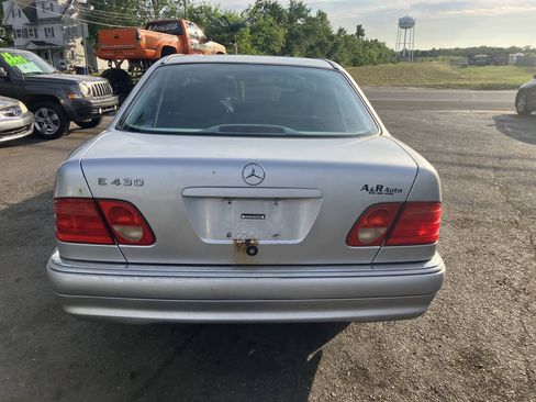 Used 1999 Mercedes-Benz E 430 Sedan image 8