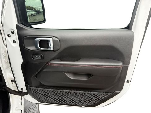 Used 2022 Jeep Gladiator Rubicon w/ LED Lighting Group AWD/4WD image 24