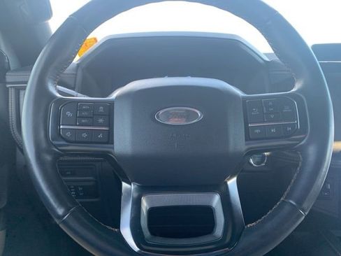 Used 2024 Ford Expedition Platinum image 13