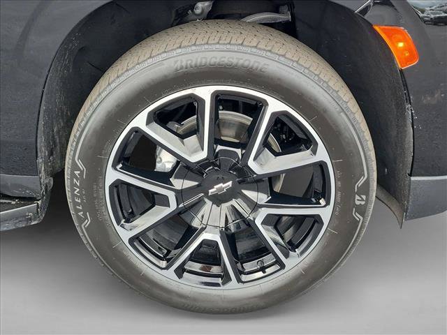 Used 2024 Chevrolet Tahoe RST w/ Luxury Package RWD image 21