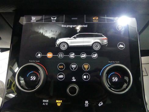 Used 2018 Land Rover Range Rover Velar S image 41