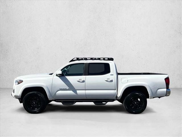 Used 2022 Toyota Tacoma SR5 RWD image 9