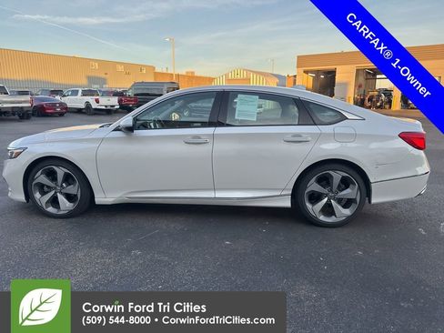 Used 2019 Honda Accord Touring image 10