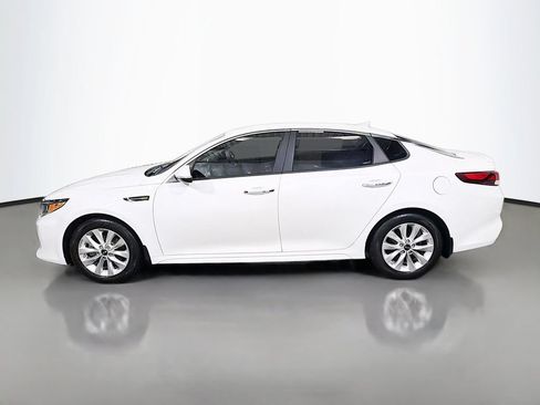 Used 2018 Kia Optima S FWD image 6
