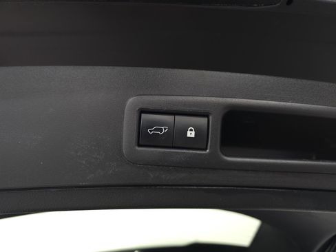 Used 2019 Lexus UX 250h image 8