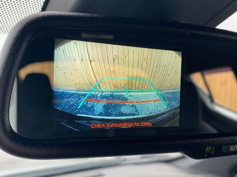 Used 2018 Toyota C-HR XLE FWD image 11