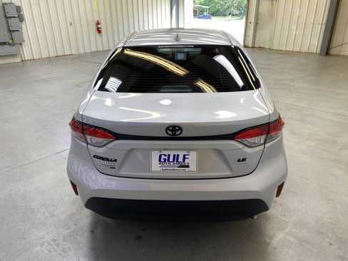 Used 2024 Toyota Corolla LE FWD image 7