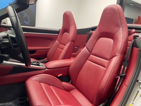 Certified 2023 Porsche 911 Carrera image 5
