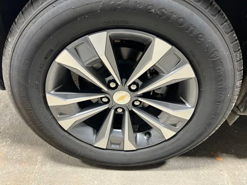 Used 2026 Chevrolet Equinox LT FWD image 44